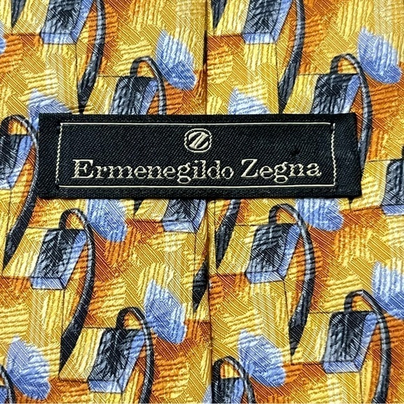 Ermenegildo Zegna Men's Silk Neck Tie Fishing Medallion 56.5 X 4" Made in Italy - Picture 2 of 12